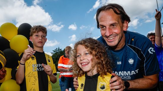 De nieuwe trainer is niet bang voor de toekomst van Vitesse: 'Meer kans dan risico'