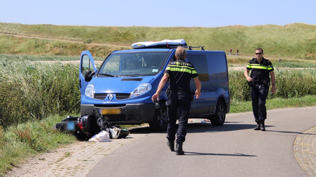 Scooterrijder gewond na aanrijding bij Westkapelle