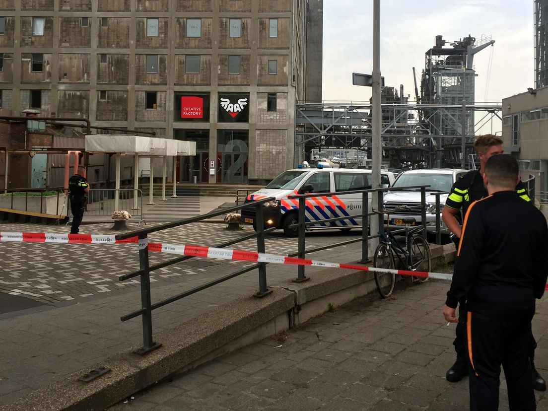 Politie bij de Maassilo