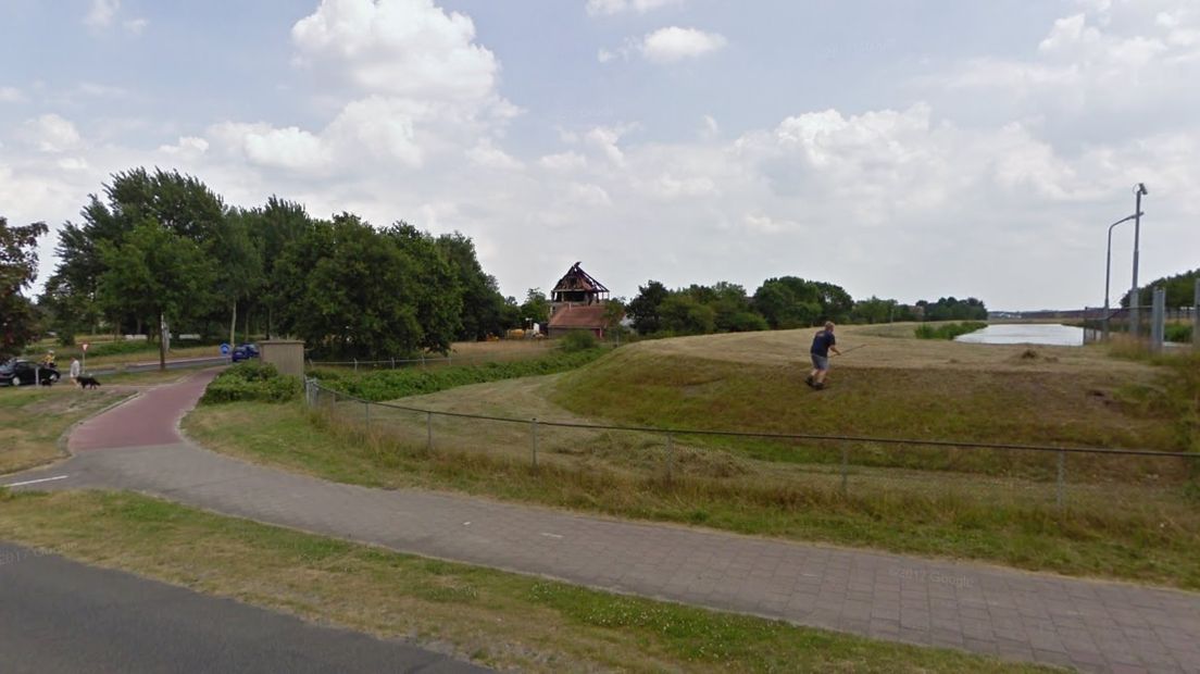 Het nieuwe gebouw moet komen op de plek waar de Wendakker ooit stond (Rechten: Google Streetview)