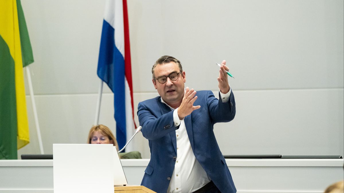 Oppositie neemt Haags coalitieakkoord flink onder vuur: 'Worden harde maatregelen getroffen'