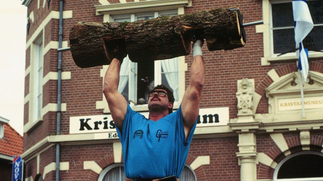 Ted van der Parre in zijn tijd als Sterkste Man