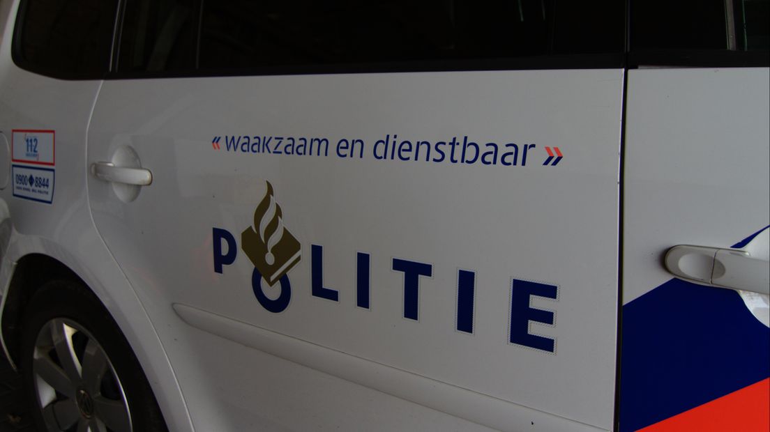 Een man uit Oosterhesselen is opgepakt omdat hij zijn broer zou hebben neergestoken (Rechten: RTV Drenthe/Hugo Boogaerdt)