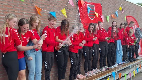 Foto: Zwemclub 't Harde op het nippertje gered