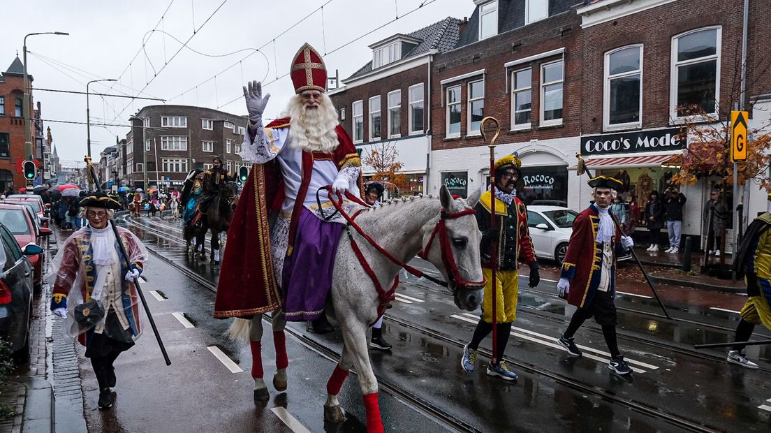Sint op zijn paard Ozosnel