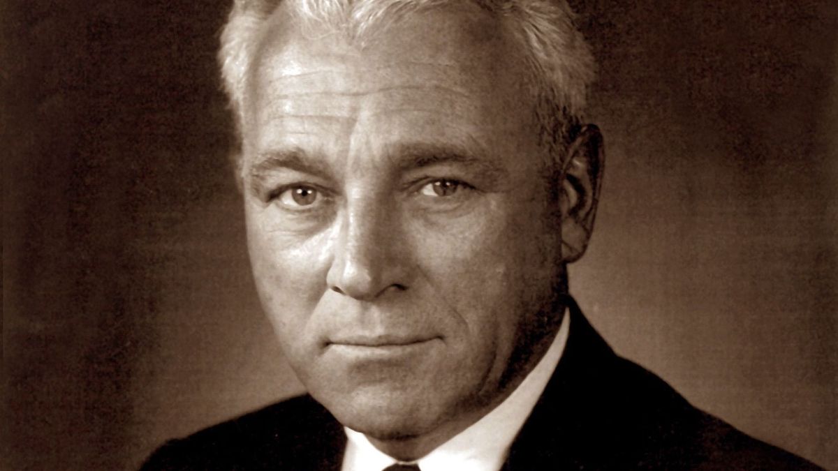 Stiens eert oud-inwoner en self-made Ford-president 'John Dykstra'