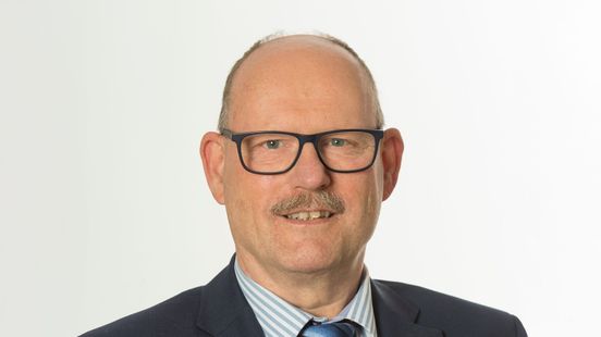 Gemeenteraadslid Peter Elferink waarnemend burgemeester Tiel