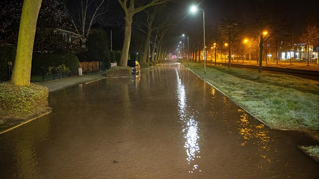 Grote waterleidingbreuk in Zwolle