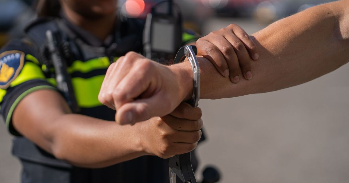 Man (24) gestoken bij straatroof, tieners opgepakt