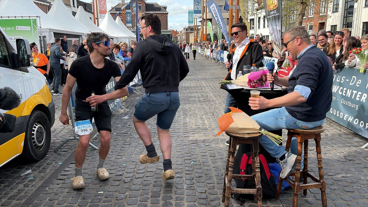LIVE: Finish klompenman is goed voor medaille en tien kratten bier • Zonovergoten editie wandelmarat