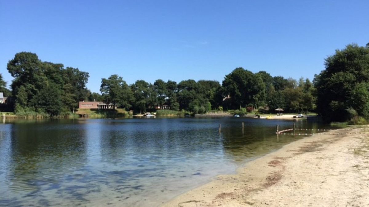 Blauwalg wint aan terrein in Drents zwemwater