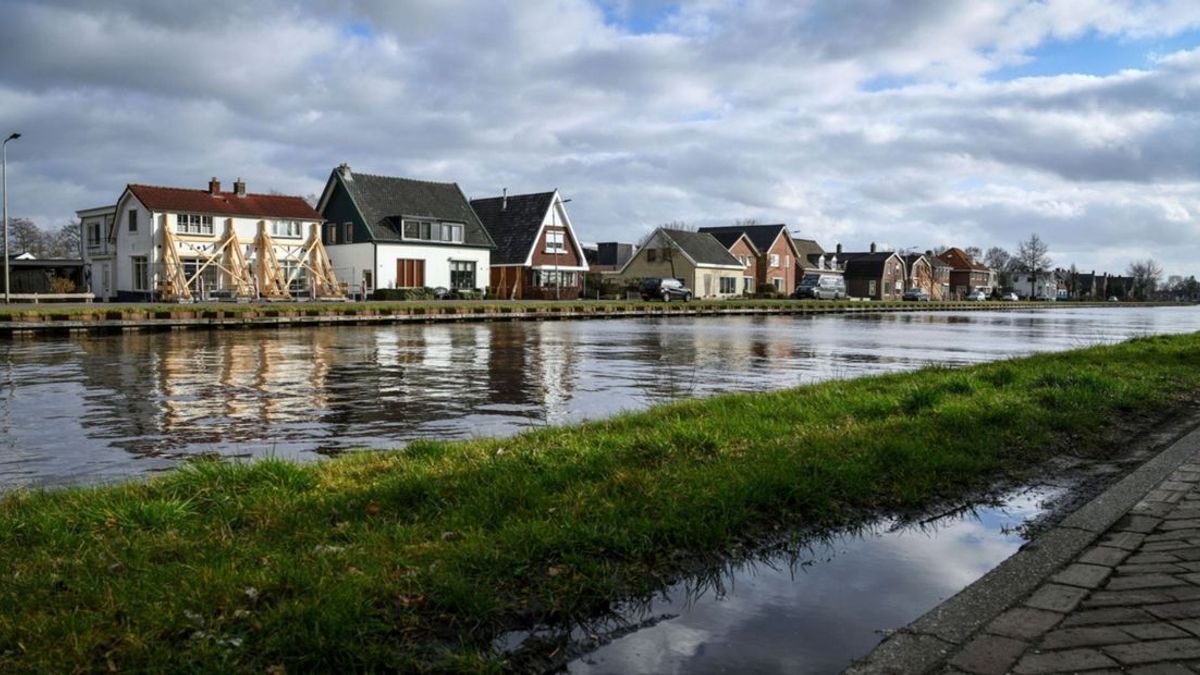 Kanaal gered, banen behouden: opluchting langs kanaal Almelo-De Haandrik