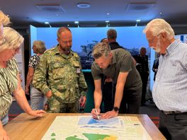 Spervuur aan vragen voor Defensie: 'We gaan niet als een mak lammetje naar de slachtbank'