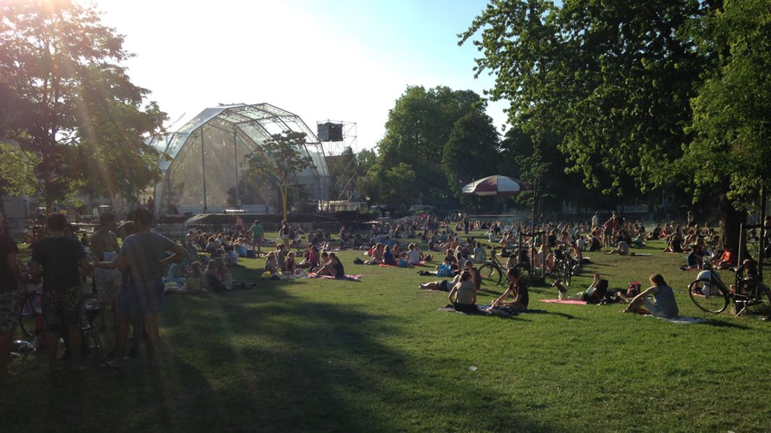 Lepelenburg is een drukke plek in de zomer.