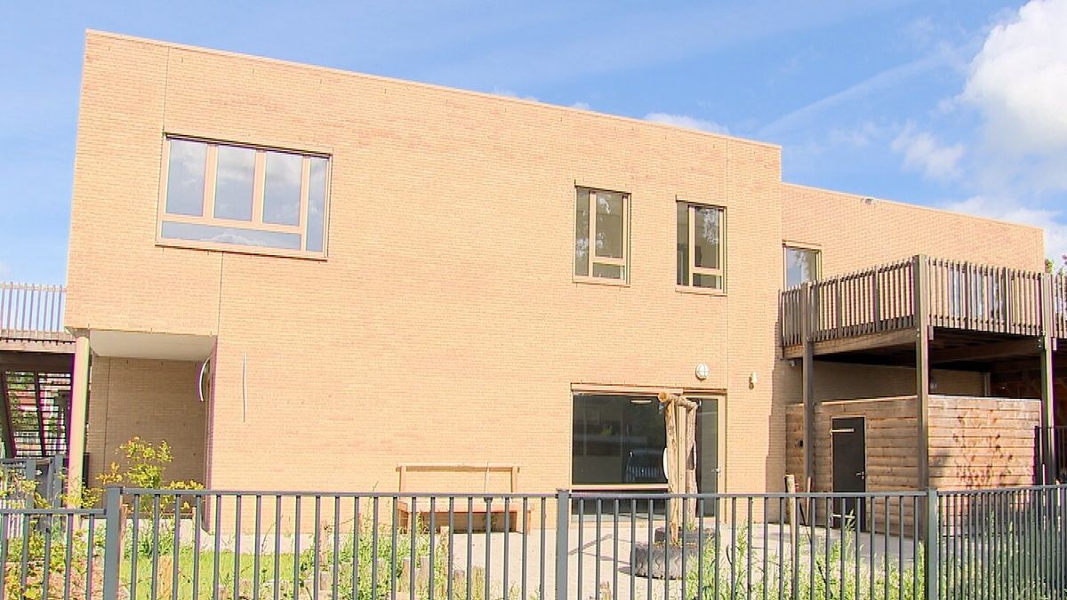 'Omgekeerde school' blijft gemoederen bezighouden, consumentenprogramma Kassa duikt in dossier