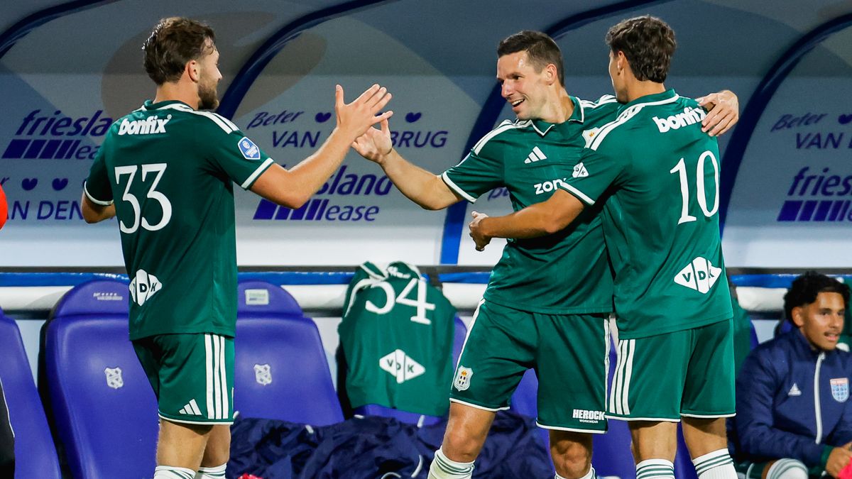 Viergever en Kostons bezorgen PEC Zwolle in Heerenveen eerste seizoenszege