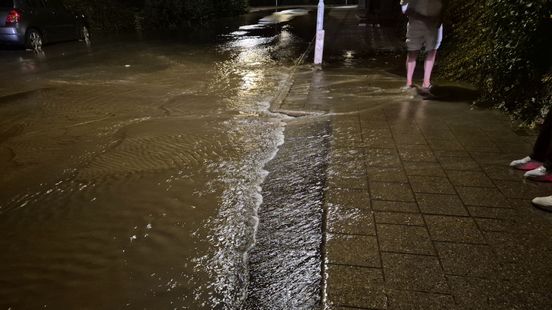 Flinke wateroverlast in woonwijk, geen water meer uit de kraan: 'Schrok me rot' Home