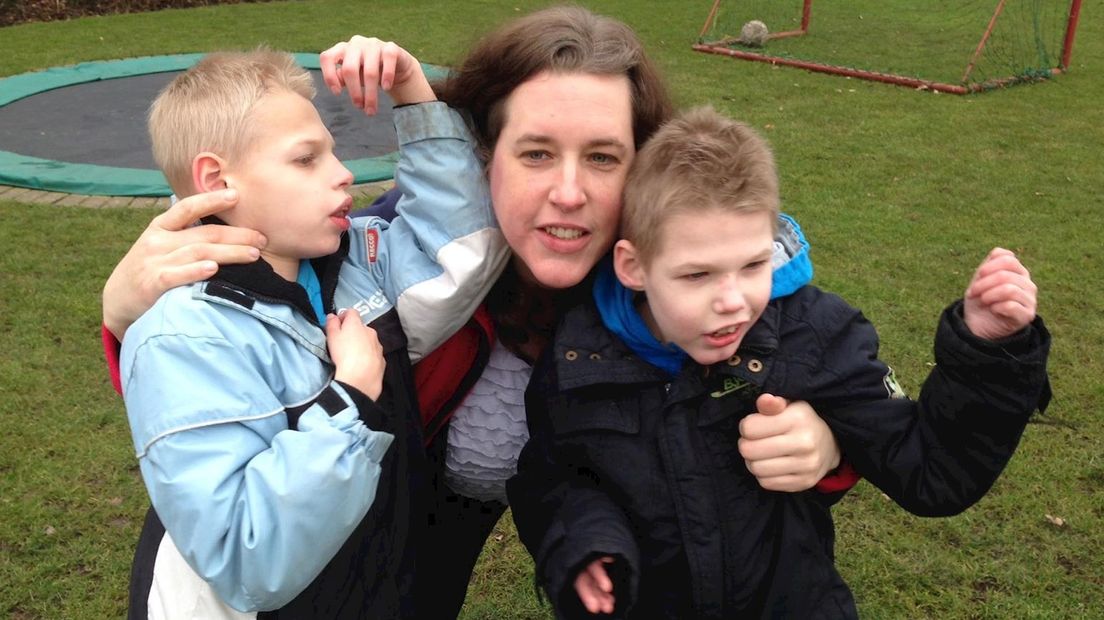 Monique Snijder met zoons Maurice en Vincent