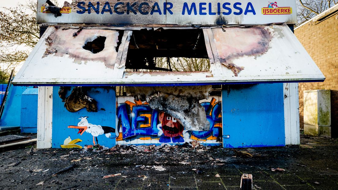 Snackcar Melissa in Duindorp ging in vlammen op