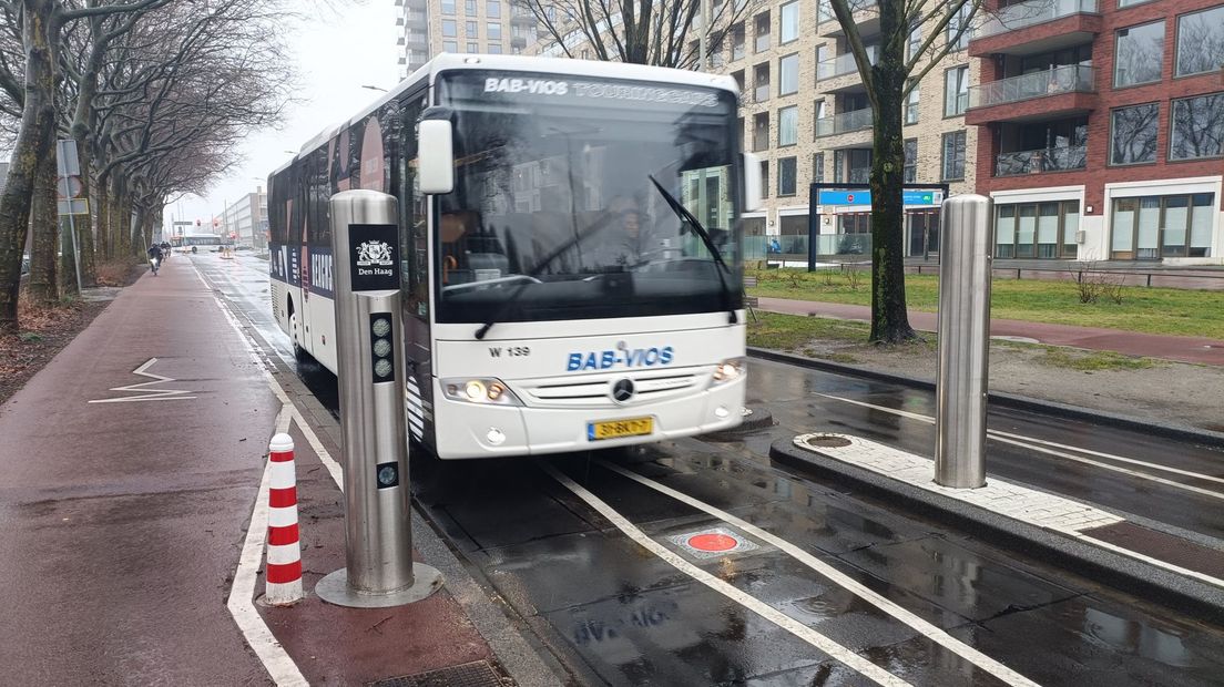 Deze bus mag dus niet over de horrorpoller rijden