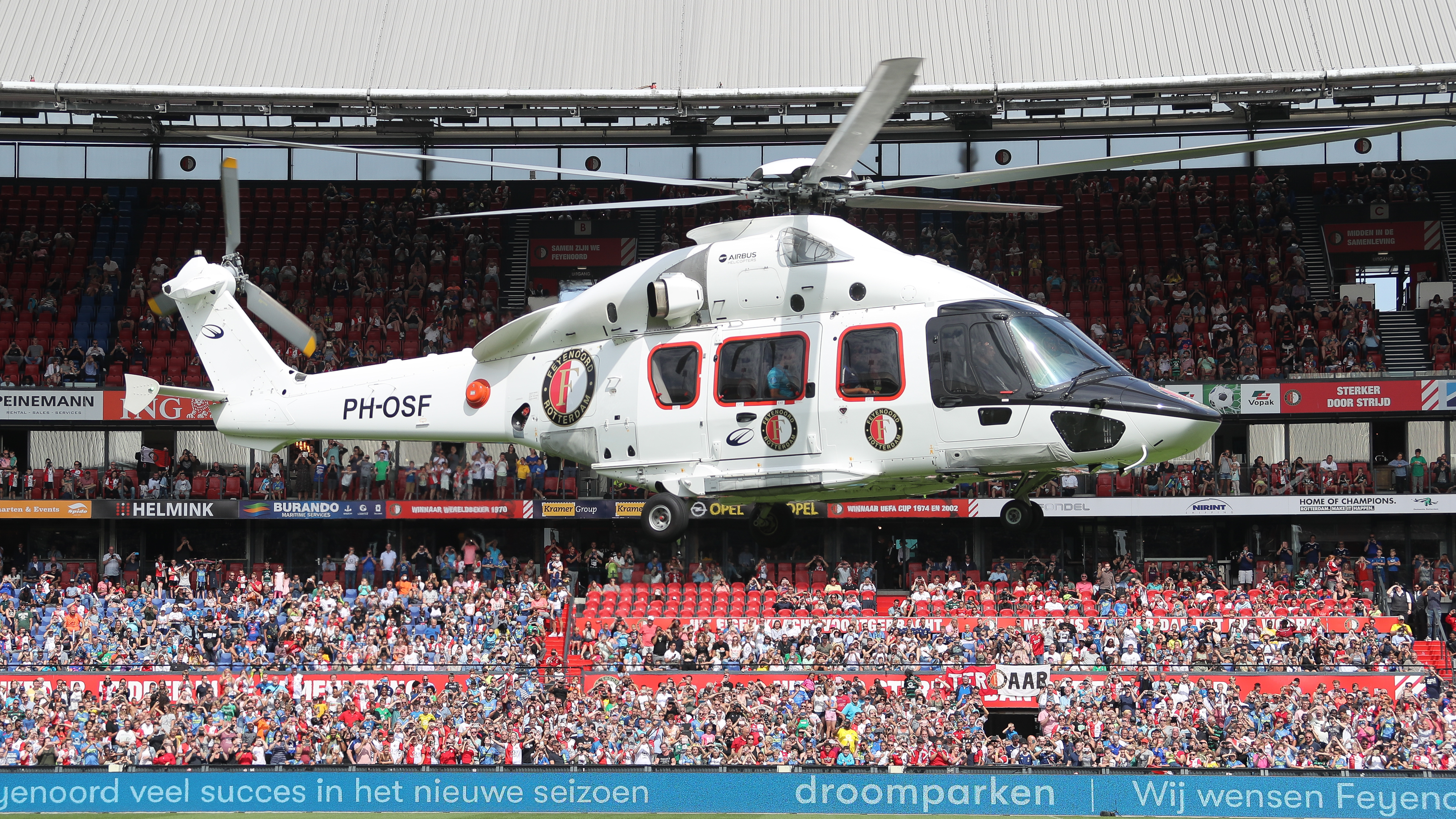 De Feyenoord-helikopter bij het Feyenoord Festival