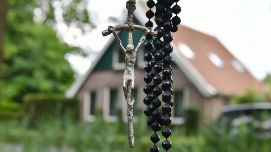 Pater Pio-sekte: minister gaat grotendeels voorbij aan noodkreet burgemeesters Home