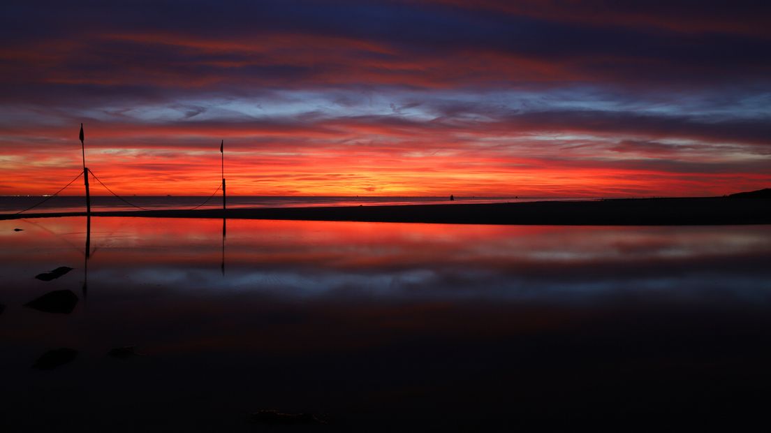 De zonsondergang bij Vlissingen gisteravond