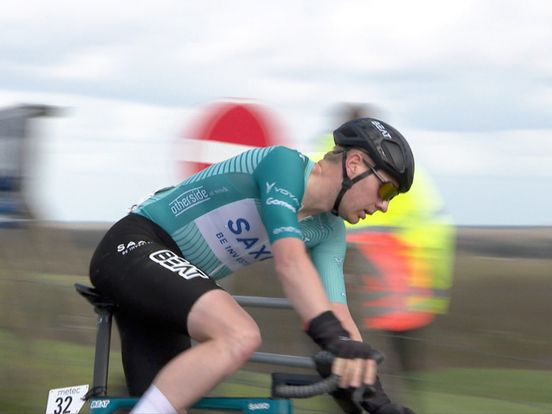 Tijmen Eising beëindigt wielercarrière met brons bij NK Gravel