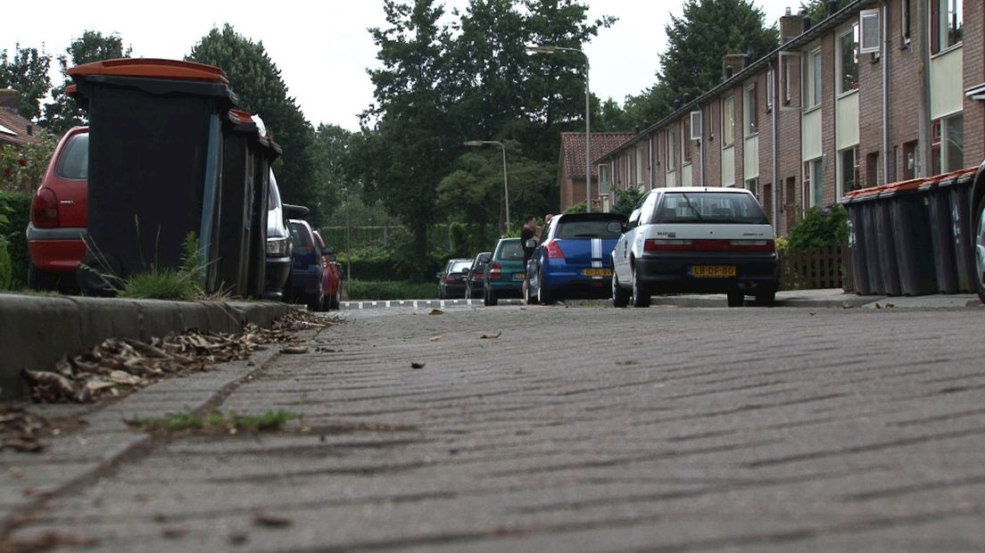 De Harfsenstraat in Deventer waar met een mes werd gezwaaid
