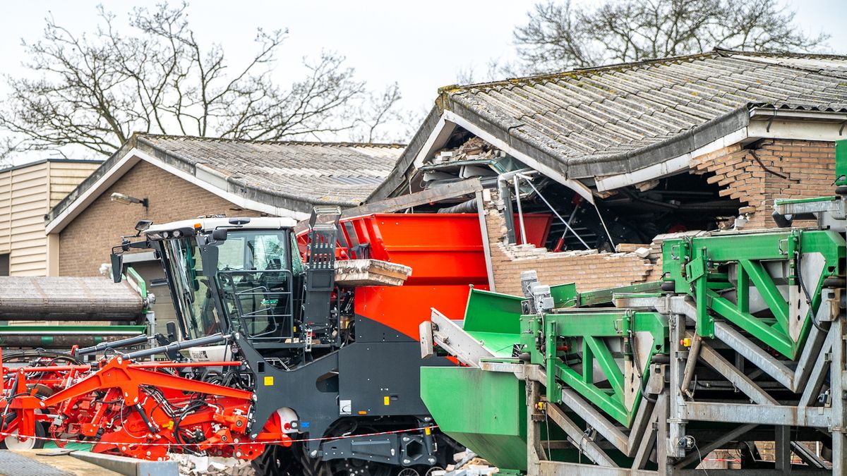 Reparatie rioolbuis Terherne op zijn vroegst volgende week | Supermarkten in Leeuwarden kregen valse