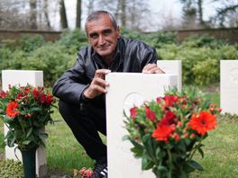 Kleinzoon bezoekt na 80 jaar het graf van zijn omgebrachte opa: ‘Hij is een echte held geweest’