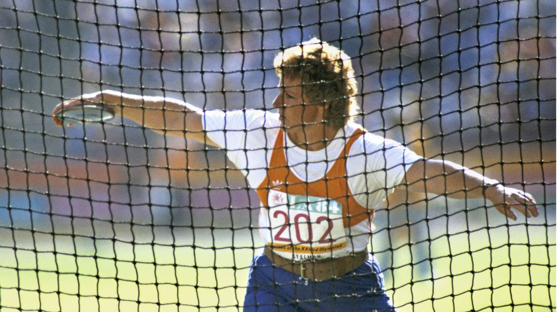 Ria Stalman in actie op de Olympische Spelen van 1984 in Los Angeles.