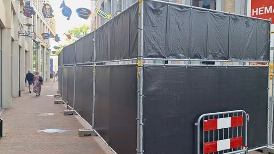 Loszittende betonplaten in centrum Kerkrade, gedeelte afgezet Nieuws
