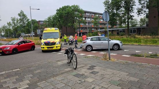 Drie aanhoudingen na vechtpartij • fietser aangereden. Drie aanhoudingen na vechtpartij • fietser aangereden.