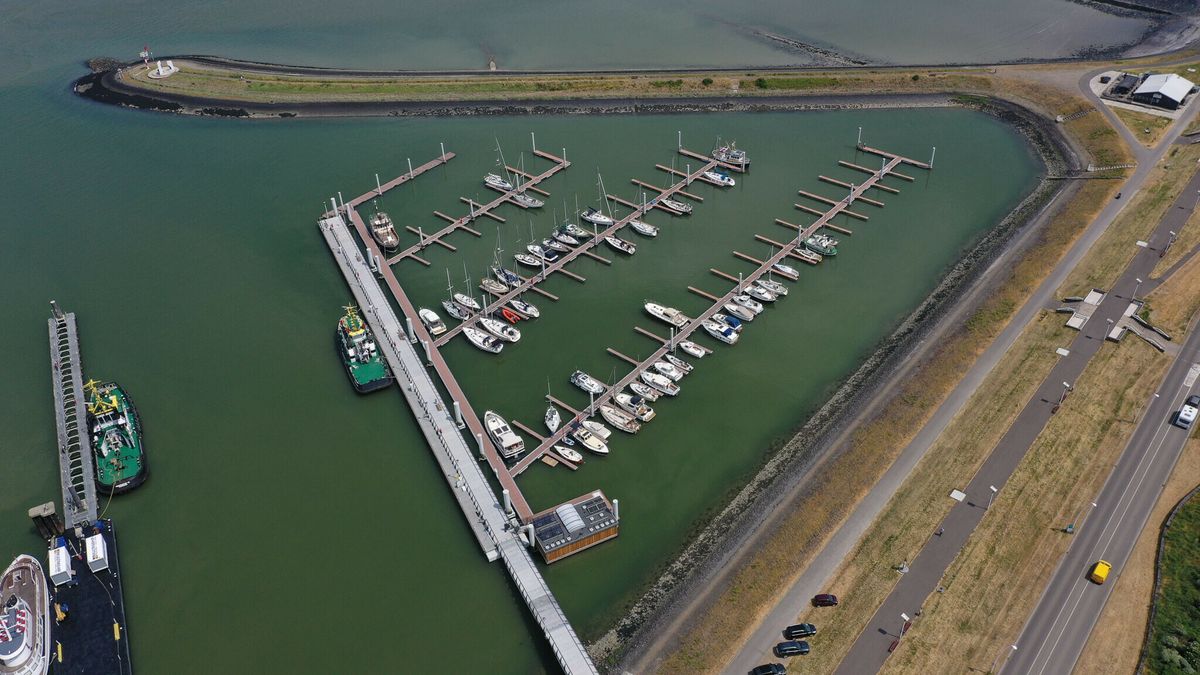 Kijk hier of jouw favoriete strand of haven een Blauwe Vlag heeft ontvangen