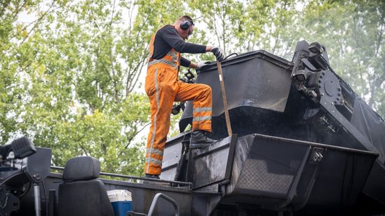 Provinciale weg avond en nacht dicht vanwege werkzaamheden aan verkeerspaal Home