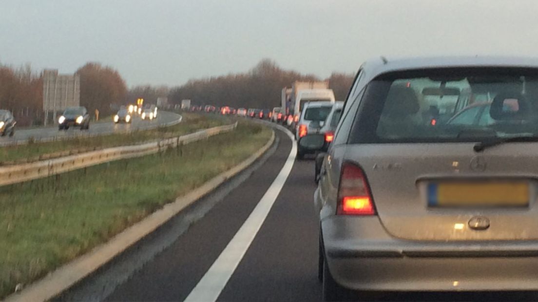 Er stond een file op de A28 (Rechten: archief RTV Drenthe)