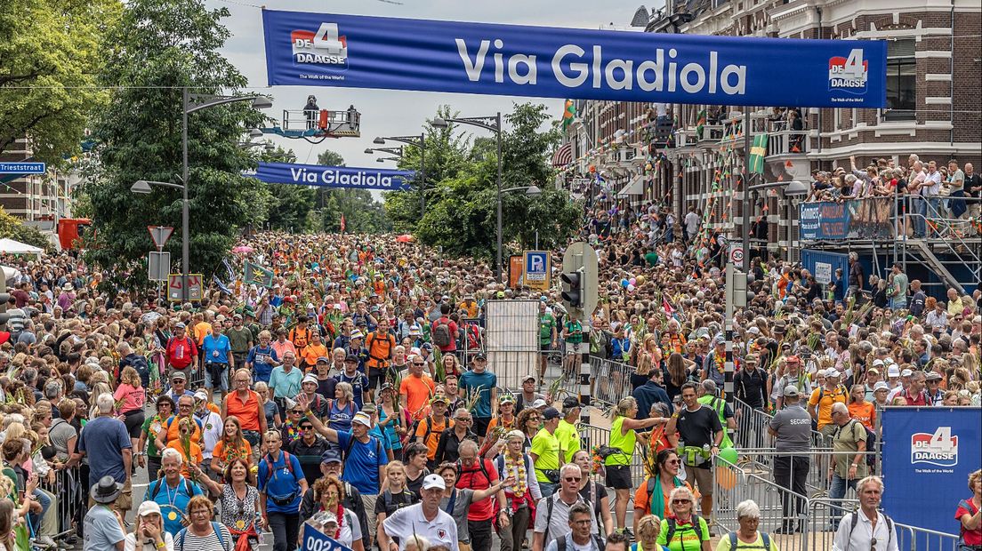 De iconische Via Gladiola bij de Nijmeegse Vierdaagse van juli vorig jaar.