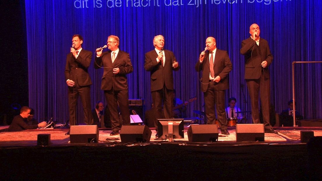 Zang en theater bij kerkdienst VEZ