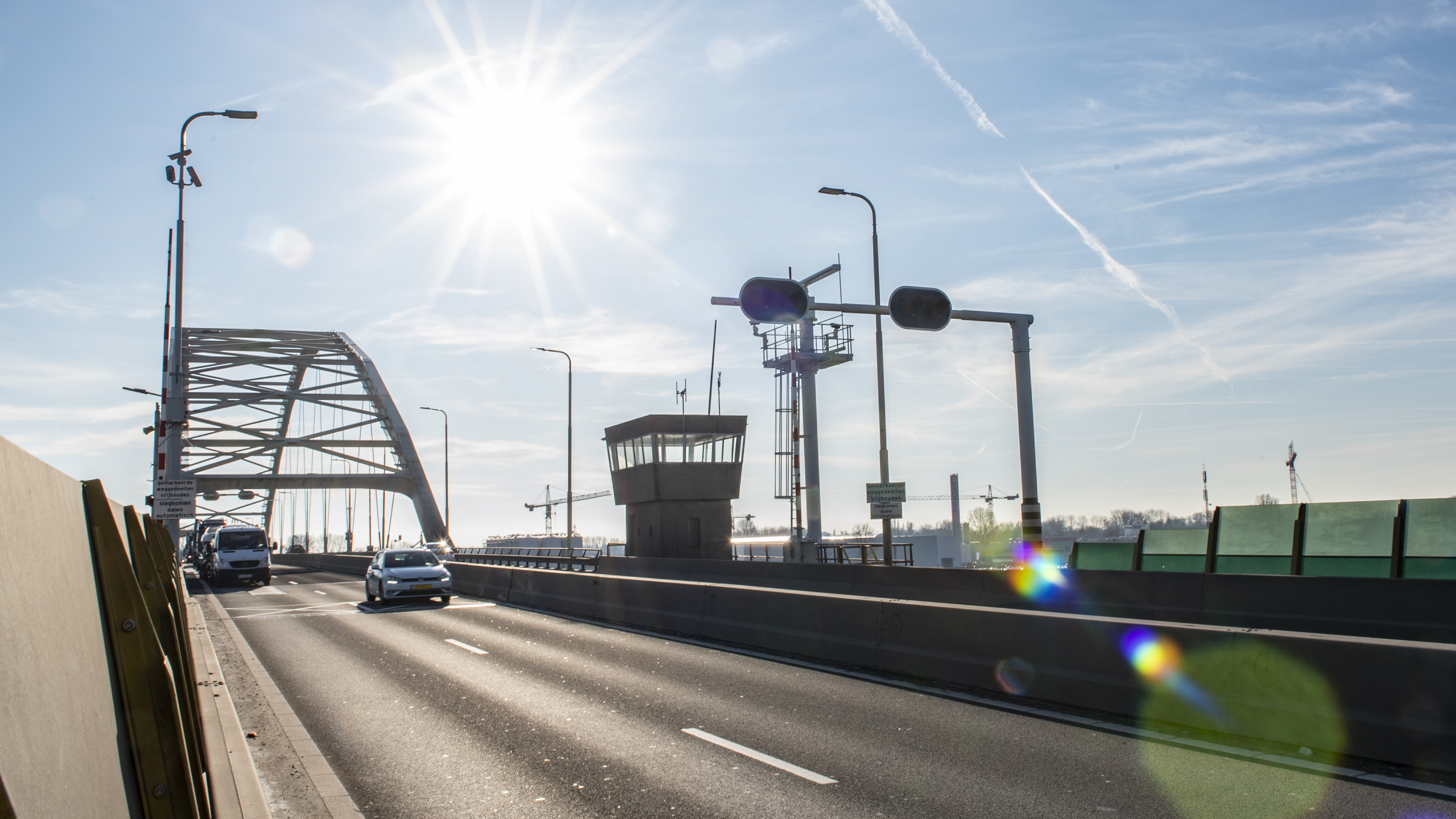 De Papendrechtse brug in de N3 op archiefbeeld.