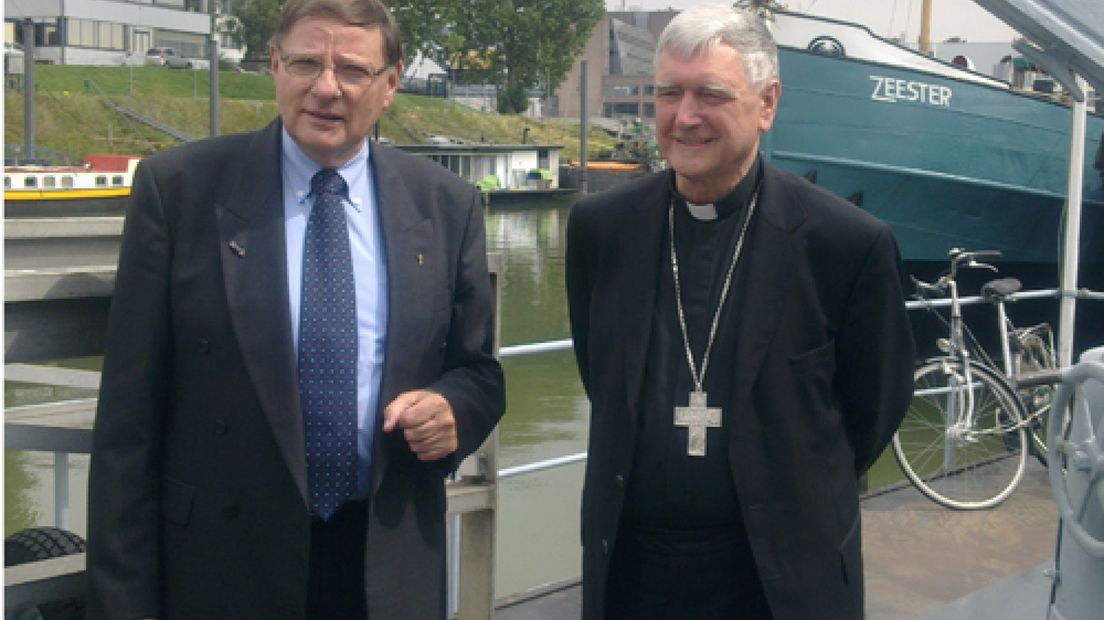 Bisschop bezoekt schippersparochie Nijmegen