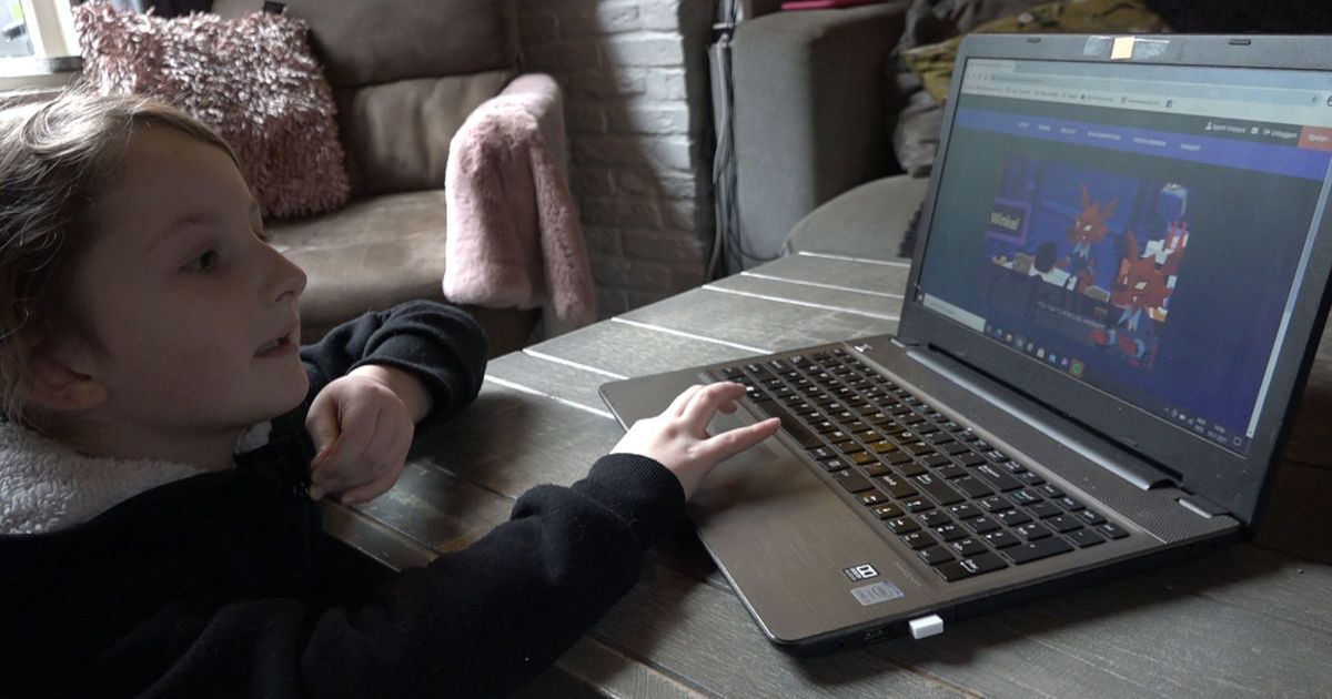 Keano (11) over cybercrimespel: 'Ik leer mijn moeder dat ze niet alle linkjes moet aanklikken' - Omroep West