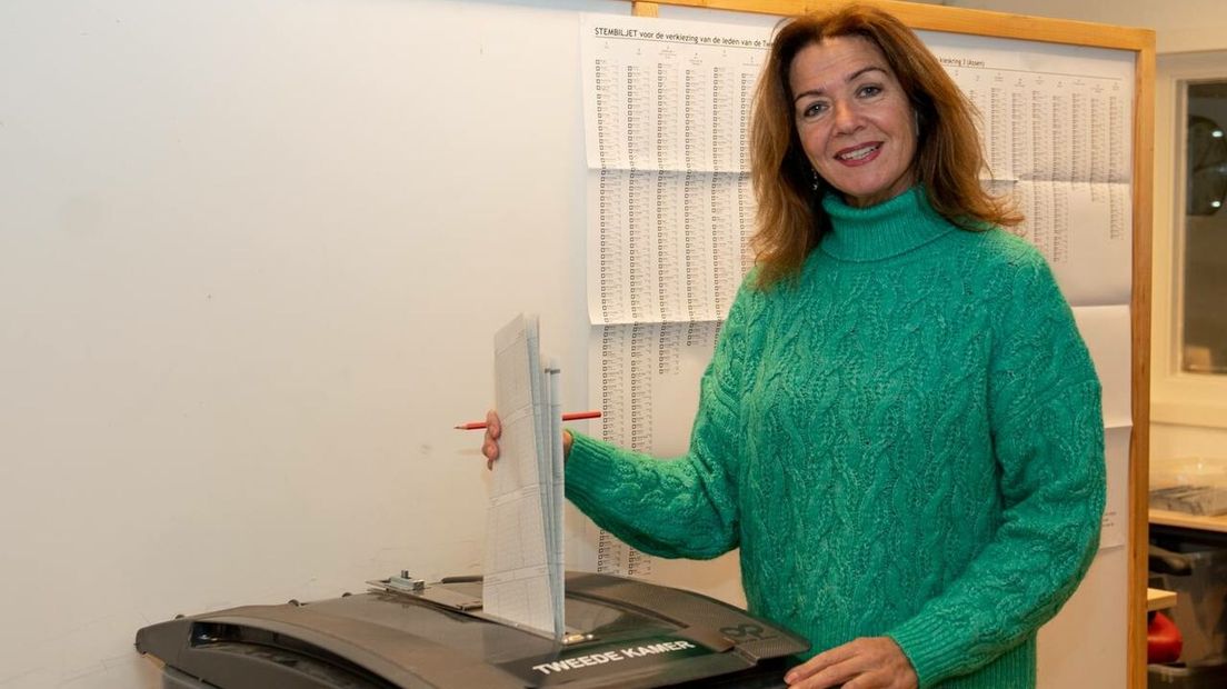 Fatima Beumee (58) stemt, net als vele anderen in Drenthe