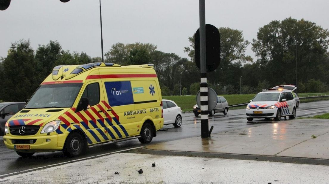 Ongeluk bij afrit A1 in Deventer