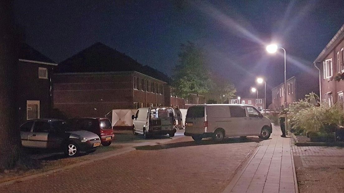 Een man is doodgestoken aan de Beatrixstraat in Dedemsvaart