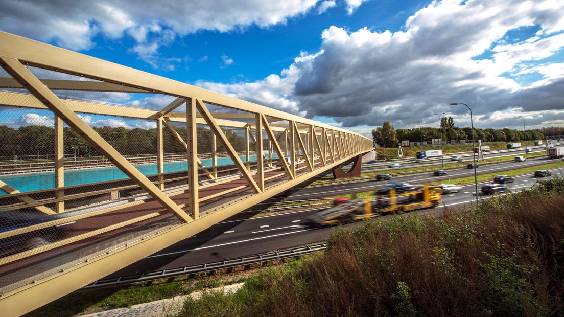 Brug over de A27 bij Lunetten