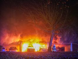 Appartementencomplex in Assen ontruimd vanwege autobrand