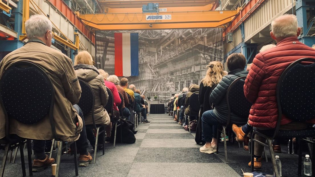 Velen kwamen samen in de oude Storkhal om te herdenken