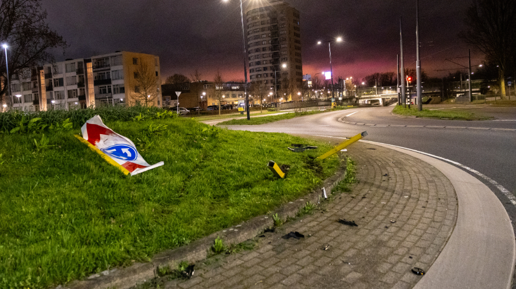 Schade aan de rotonde