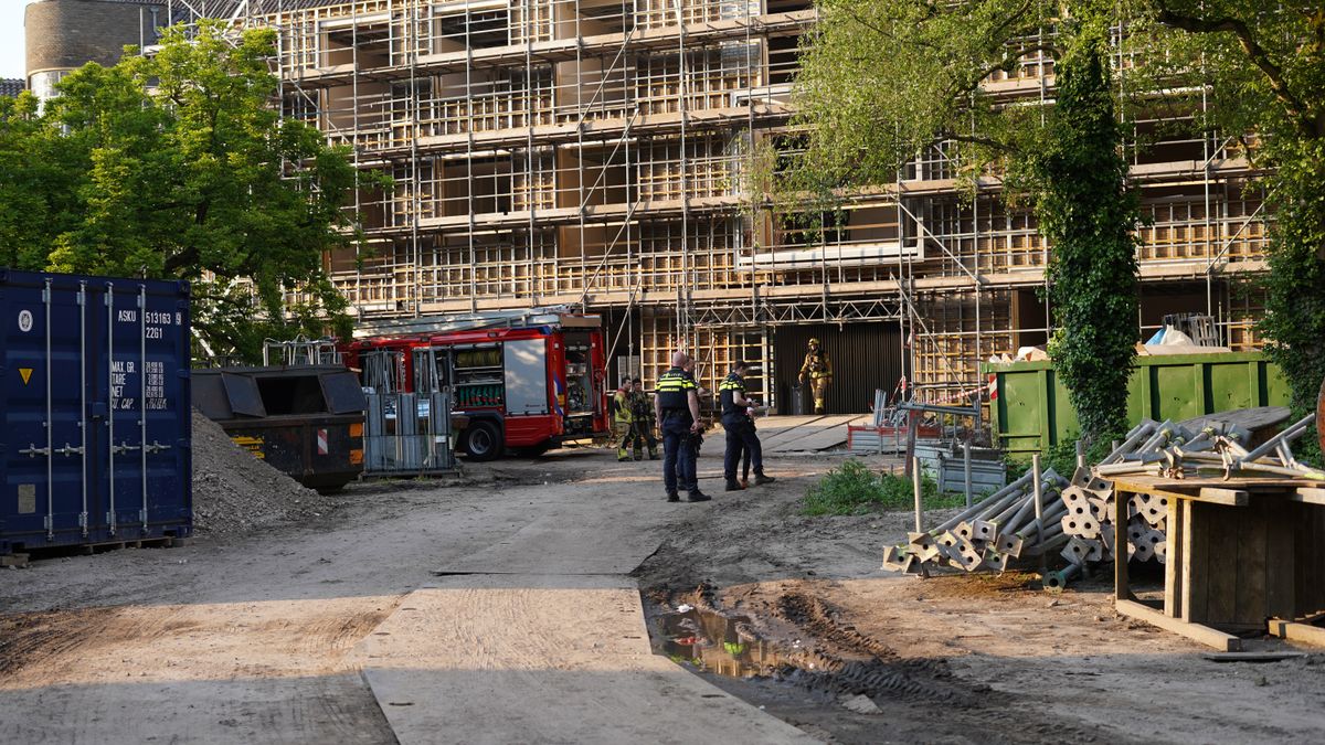 112 Nieuws: politie grijpt jongens in kraag na brand in Deventer
